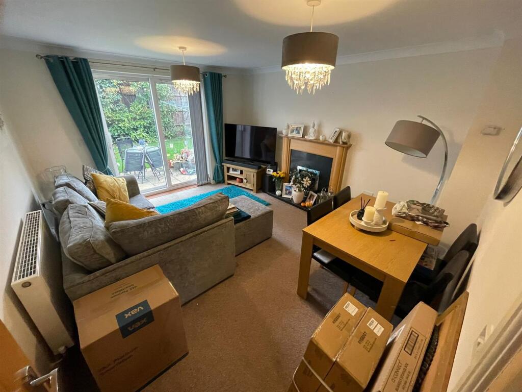 WhatsApp Image 2025-10-17 at 16.07.50_d062b251.jpg