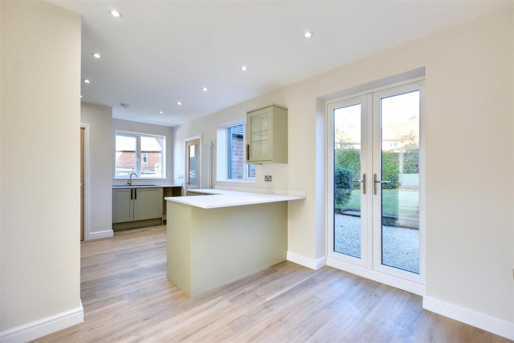 Kitchen Diner_4.jpeg