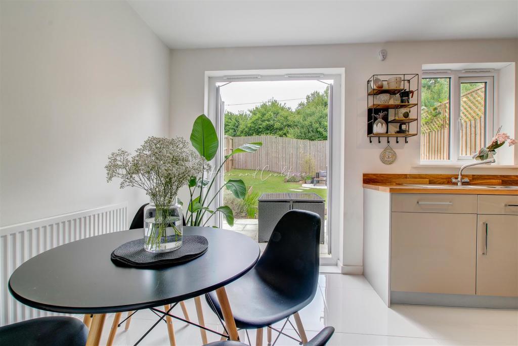 Mortimer Avenue, St Ederyns,  (13).jpg