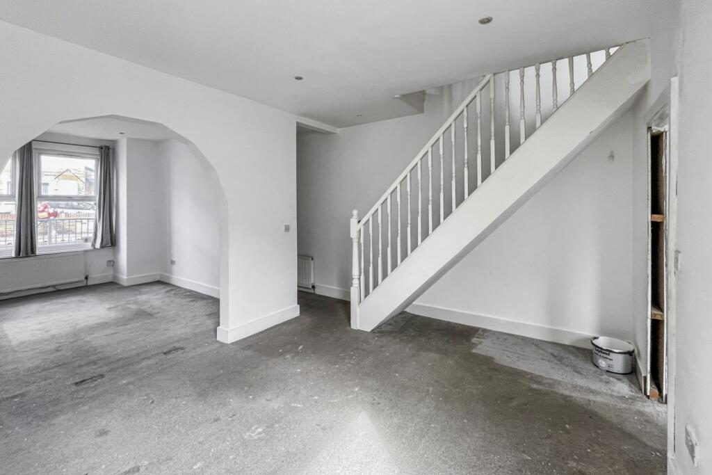 6 Orchard Villas, Cray Road, Sidcup, Kent, DA14 5DJ