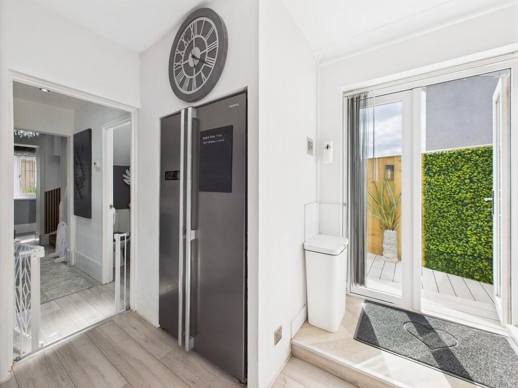 CAM03974G0-PR0191...