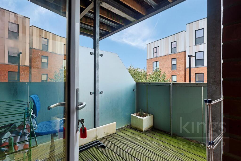 GI9A68313 Potash House 1 Canning Sq Enfield EB1 4B