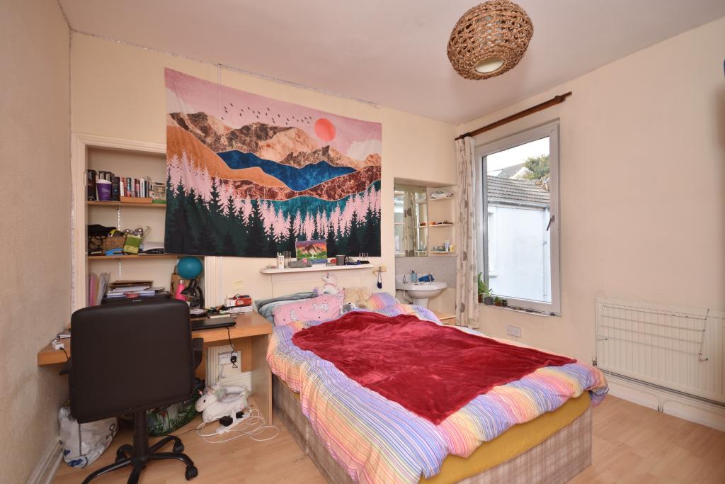 Bedroom4b