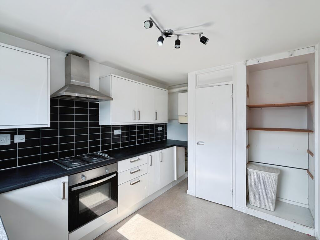 pbox-kitchen-318269.JPG