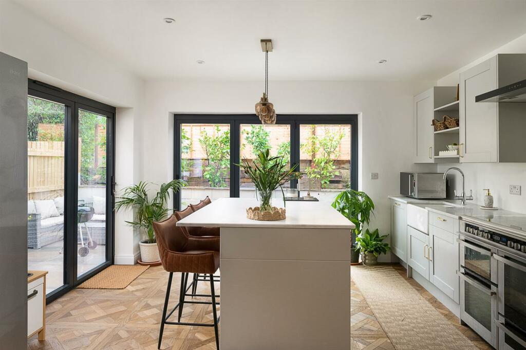 Modern kitchen
