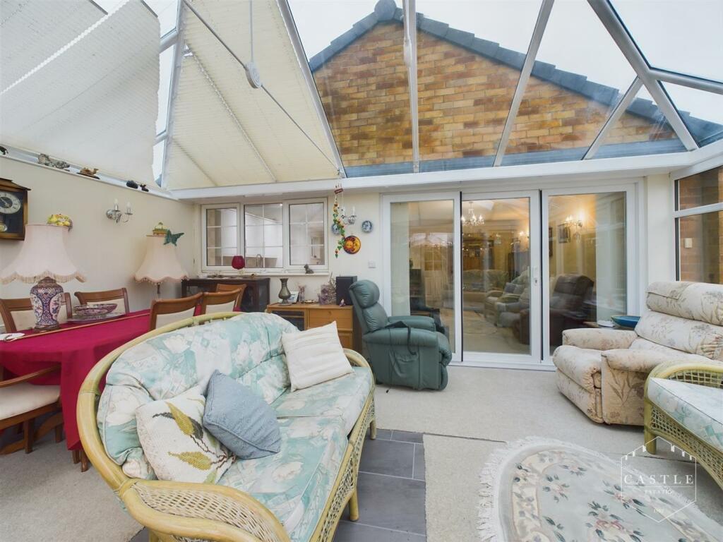 SUN ROOM