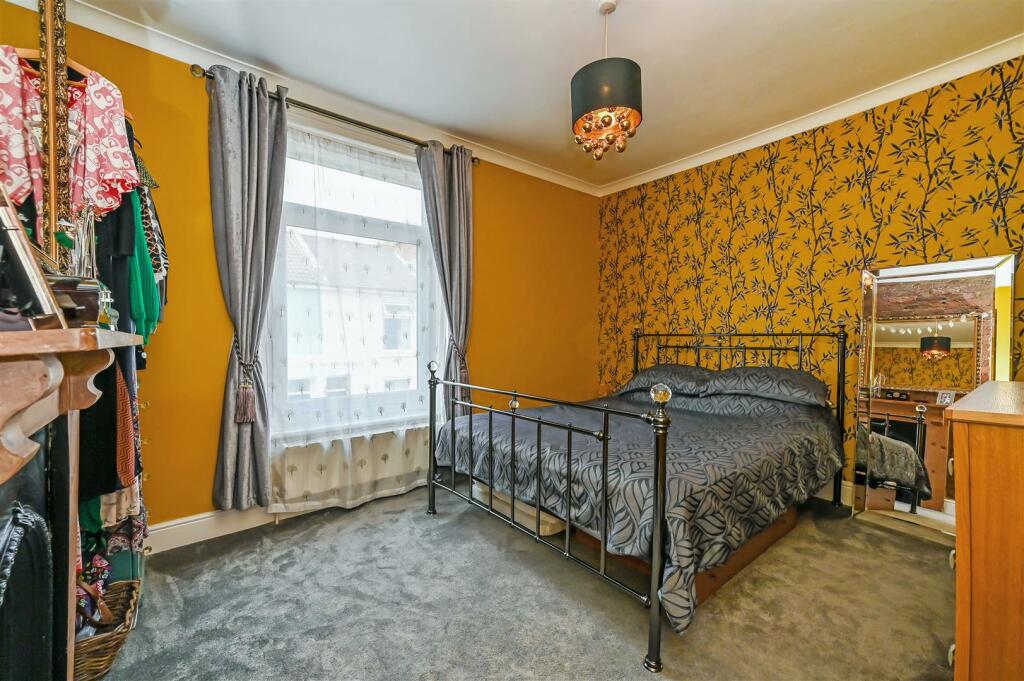 Bedroom One.jpg