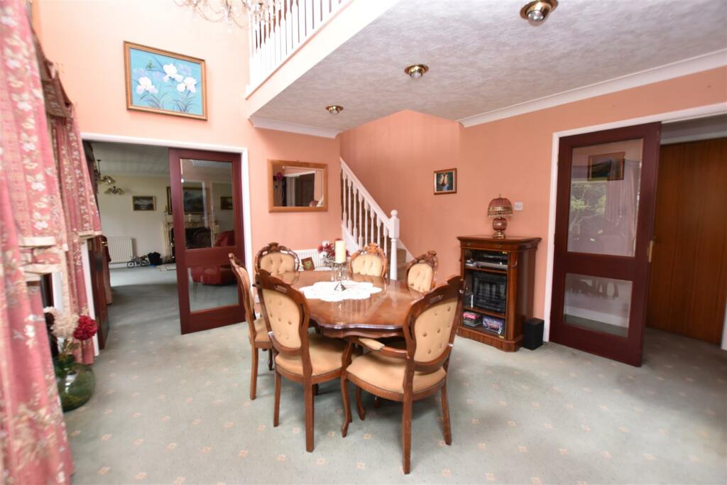 Dining Hallway.JPG