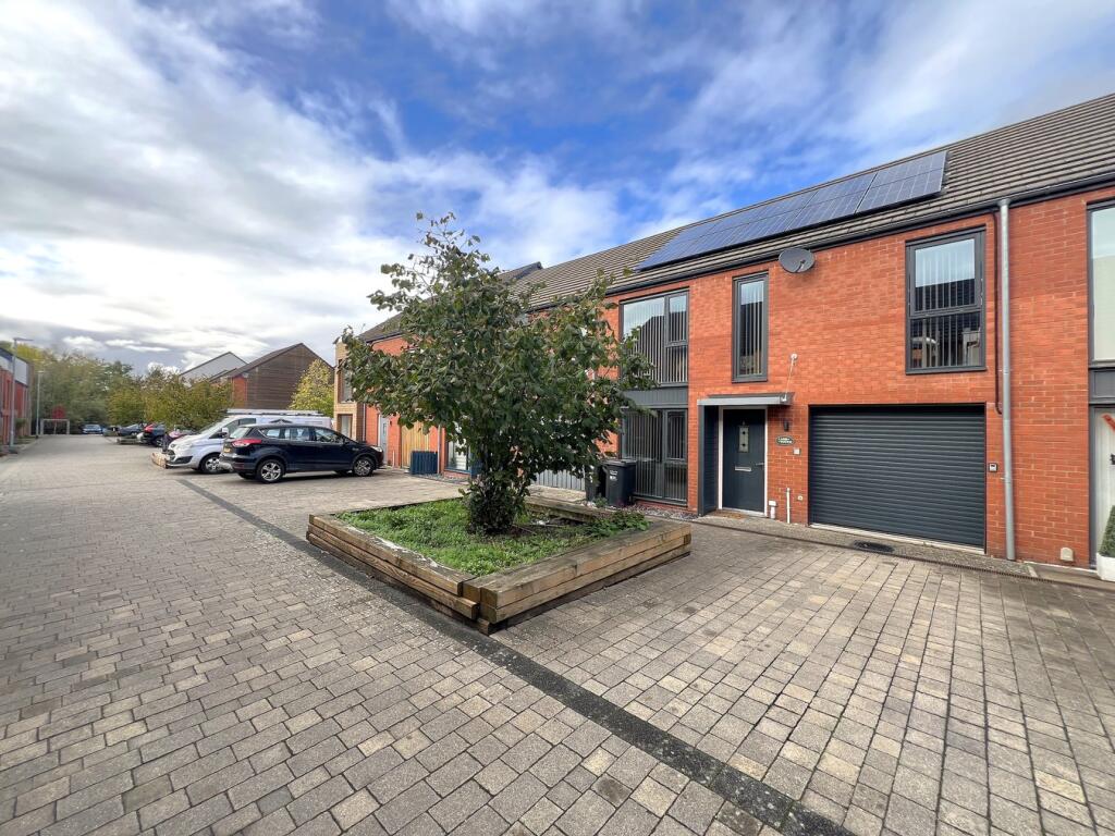 Moccasin Way, Street, BA16