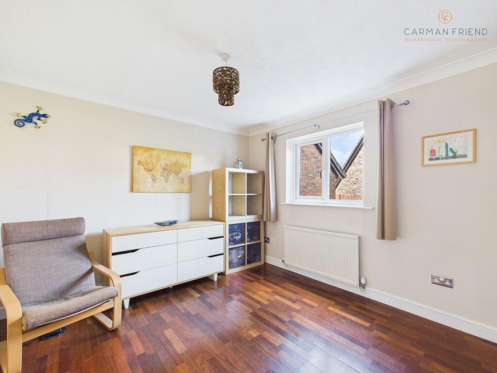 Bedroom 4/Dining Room