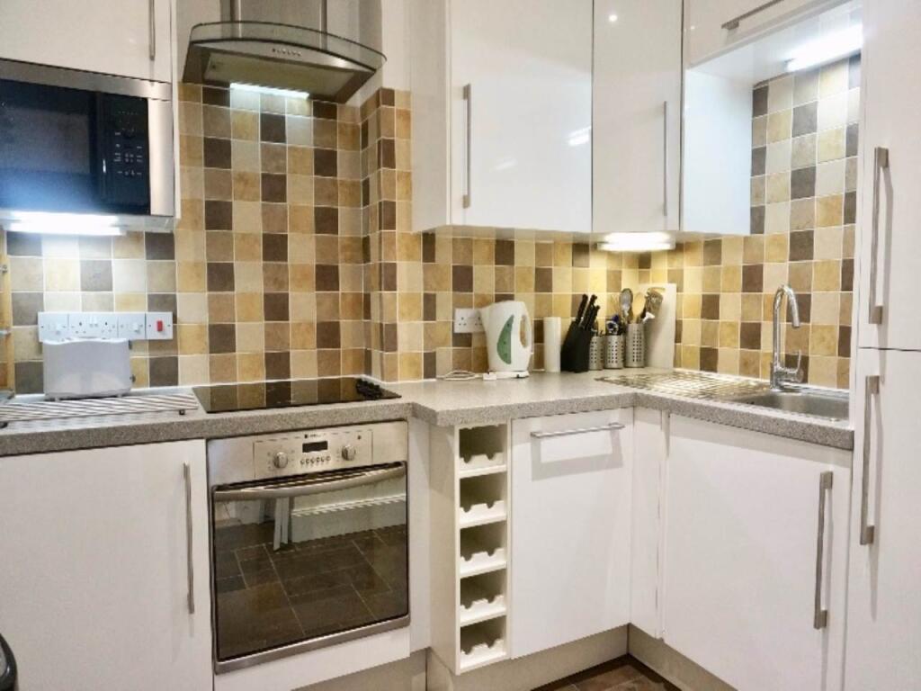 33 comely kitchen