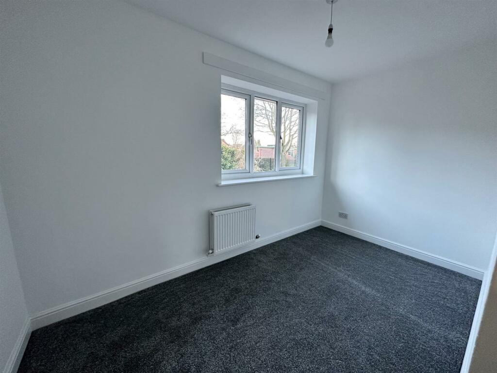 bed 4.jpg