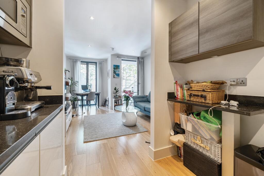 1344673-16-68b056...