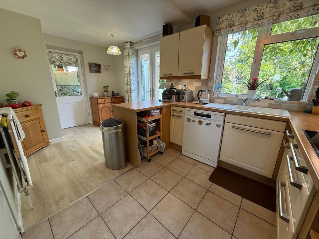 Kitchen-Breakfast Room