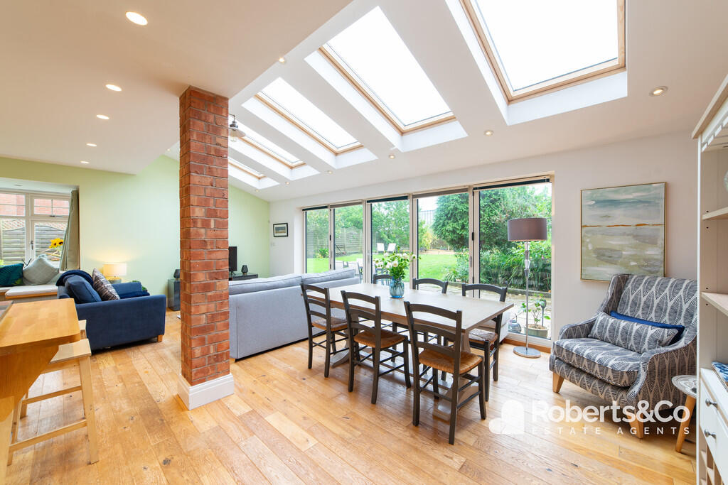 Open Plan Family ...