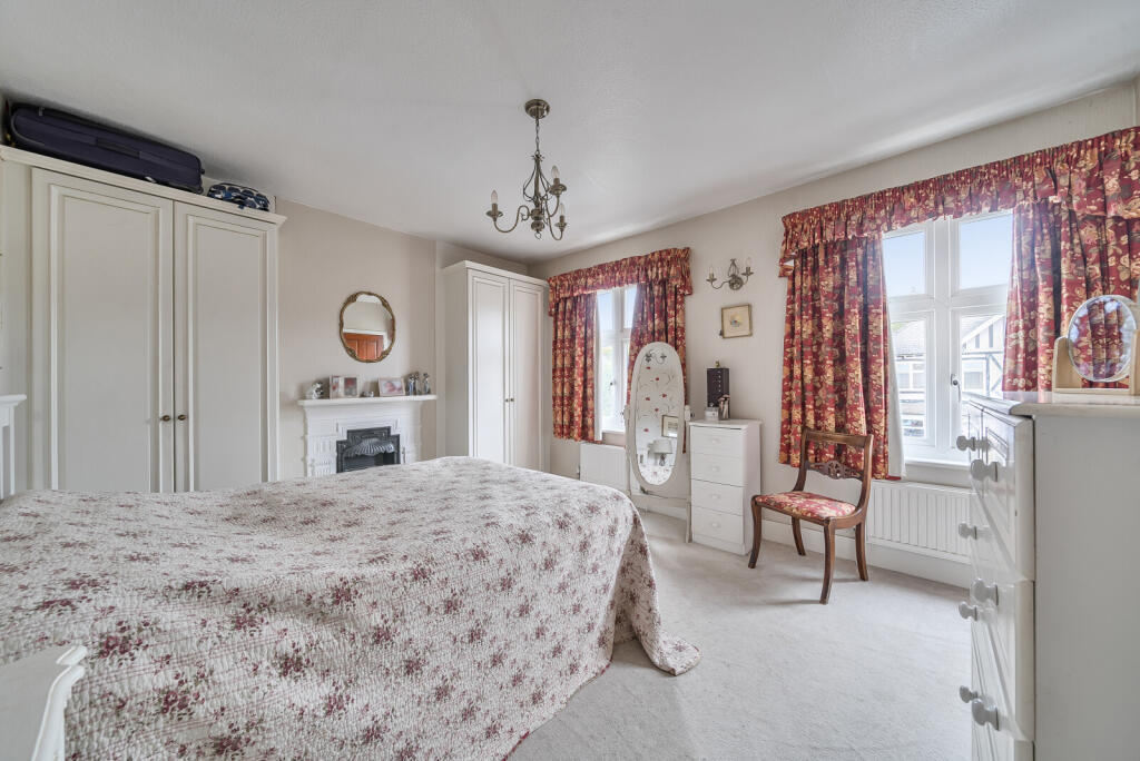 1358718-9-68dabea...