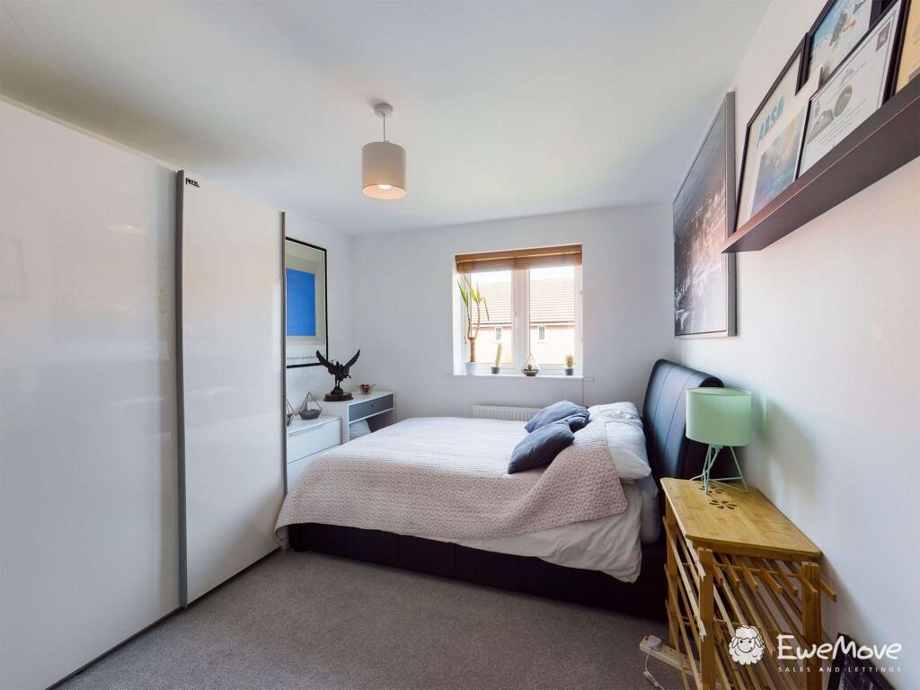 Bedroom 2 (Double)