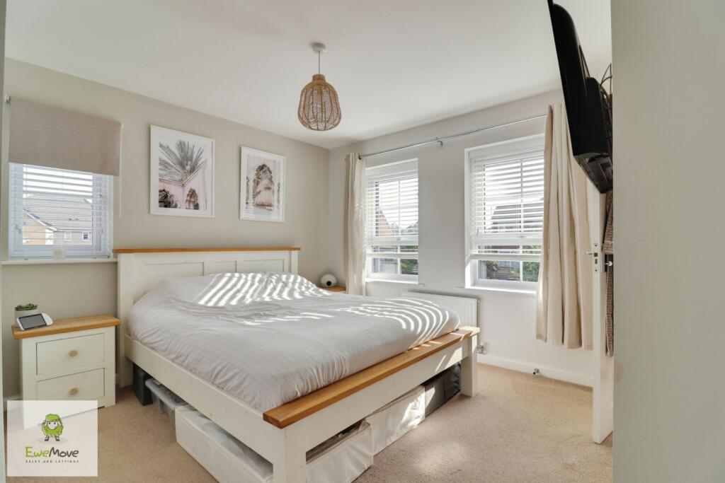 Master bedroom EweMove Cannock