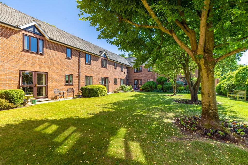 19CromwellCourt-17.jpg