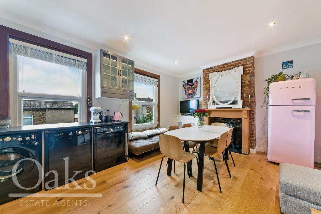 Kitchen / Dining Roo