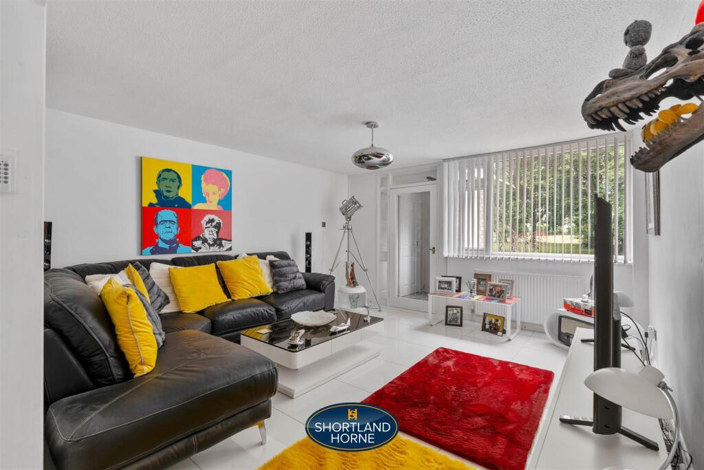 living/dining room