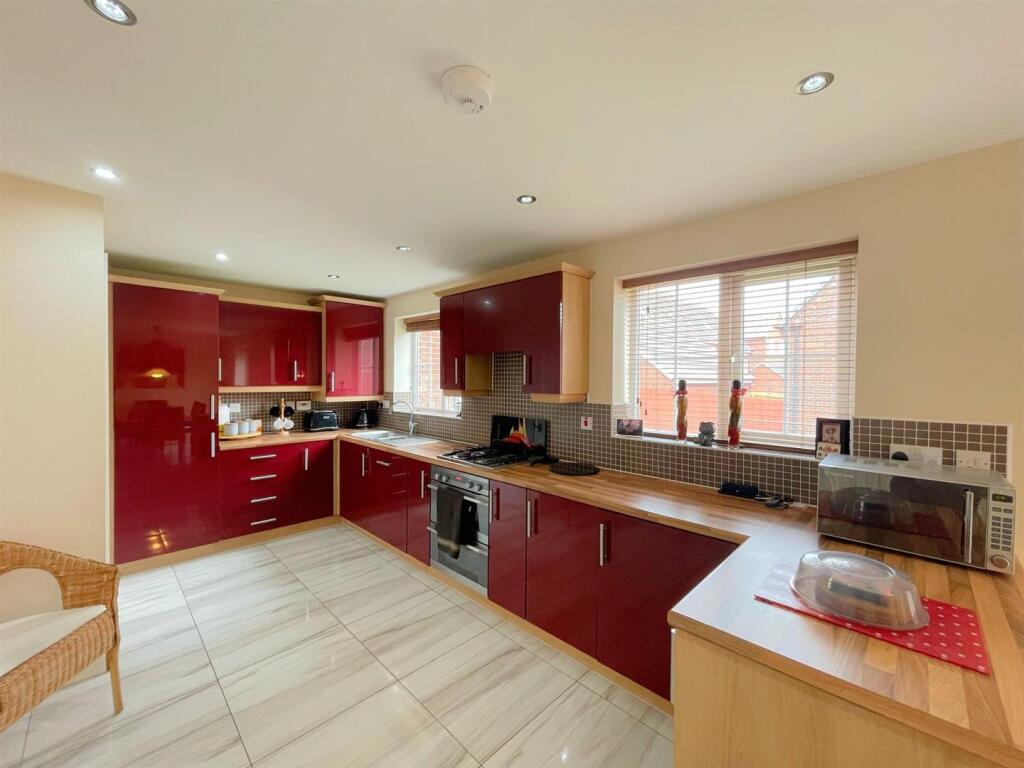 Kitchen / Diner