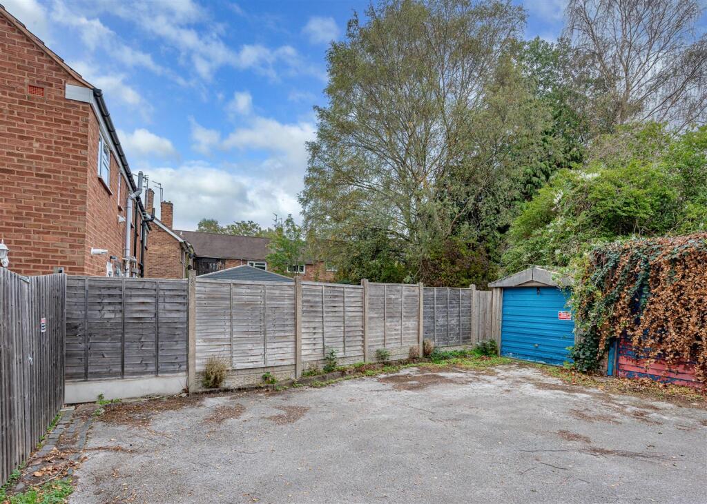 3 Lilac Drive-01.jpg