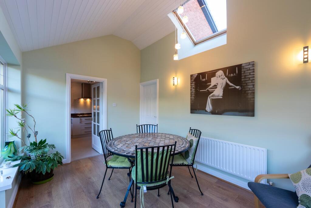 3 Corbiere Close-19.jpg