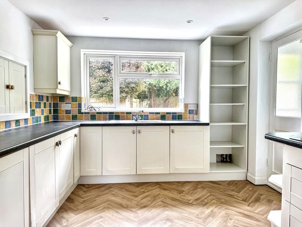 Kitchen With Inte...