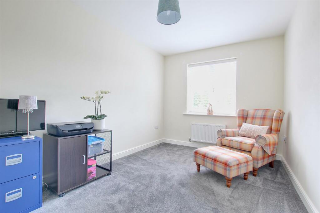 BEDROOM 3 (Rear)
