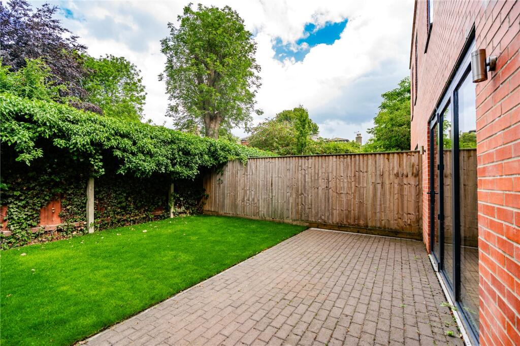Rear Garden (2)
