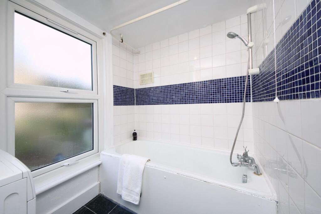 GV- F2 - 55 Windsor rd-dressed (19).jpg