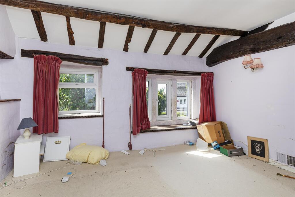 Bramleys Estate Agents - Rowley Hill - Lepton - Au