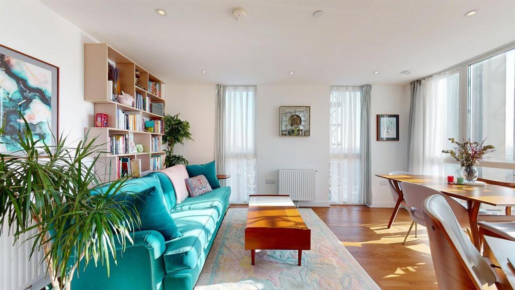 shinning living room for Sale - Discovery Tower - 