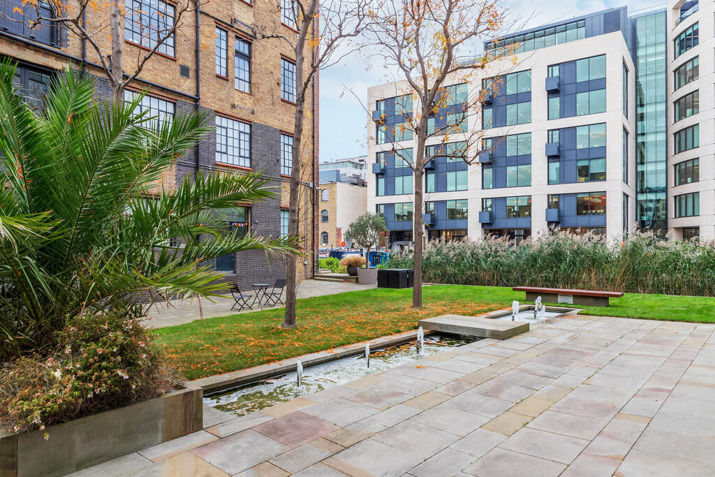 Ice_Wharf_23