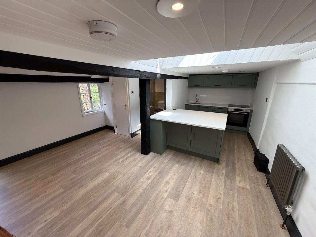 Sitting / Kitchen