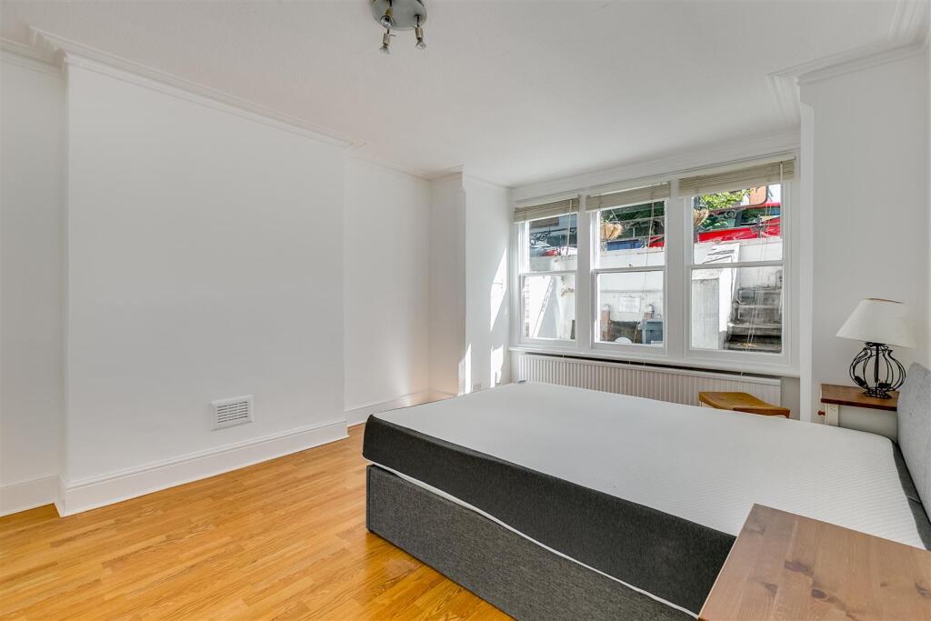 Linden Gardens, W4 - FOR SALE