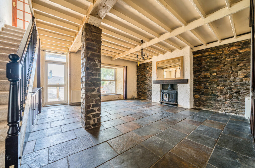 1303418-5-68504d9...