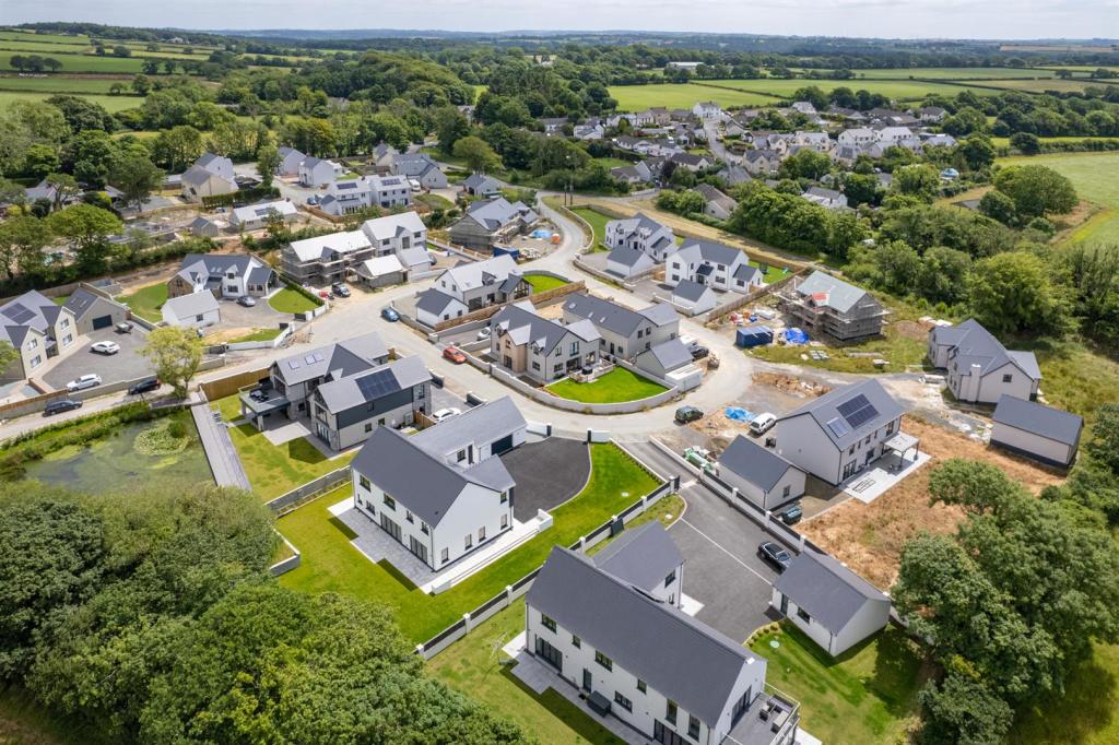 8 Ashmoor Gardens WWP - Final Edits-33.jpg