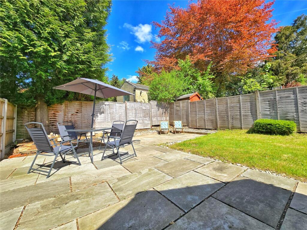 Patio &amp; Lawn Gardens