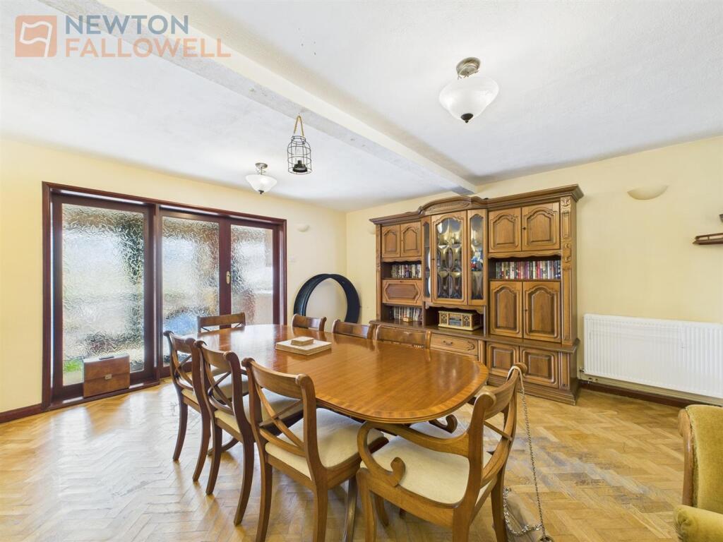 Dining Room 1.jpg