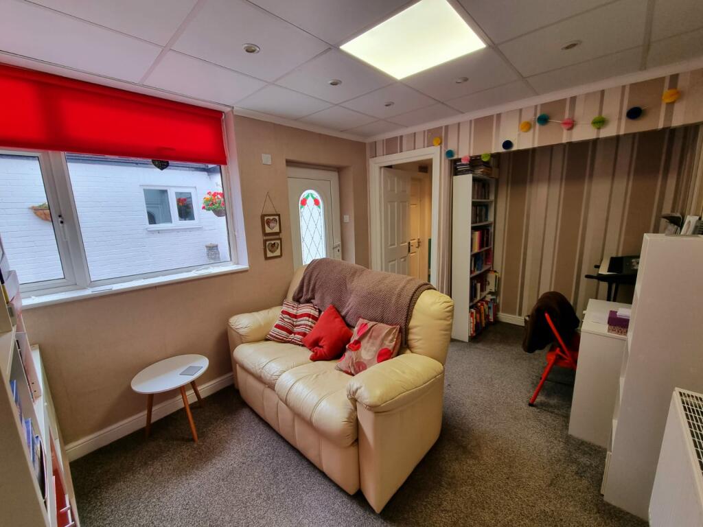 04e6fa9f-4fdb-45c7-b7bc-025edf2f03fe