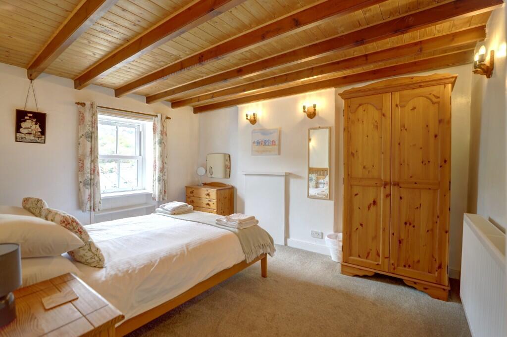 Bedroom 2 alt 