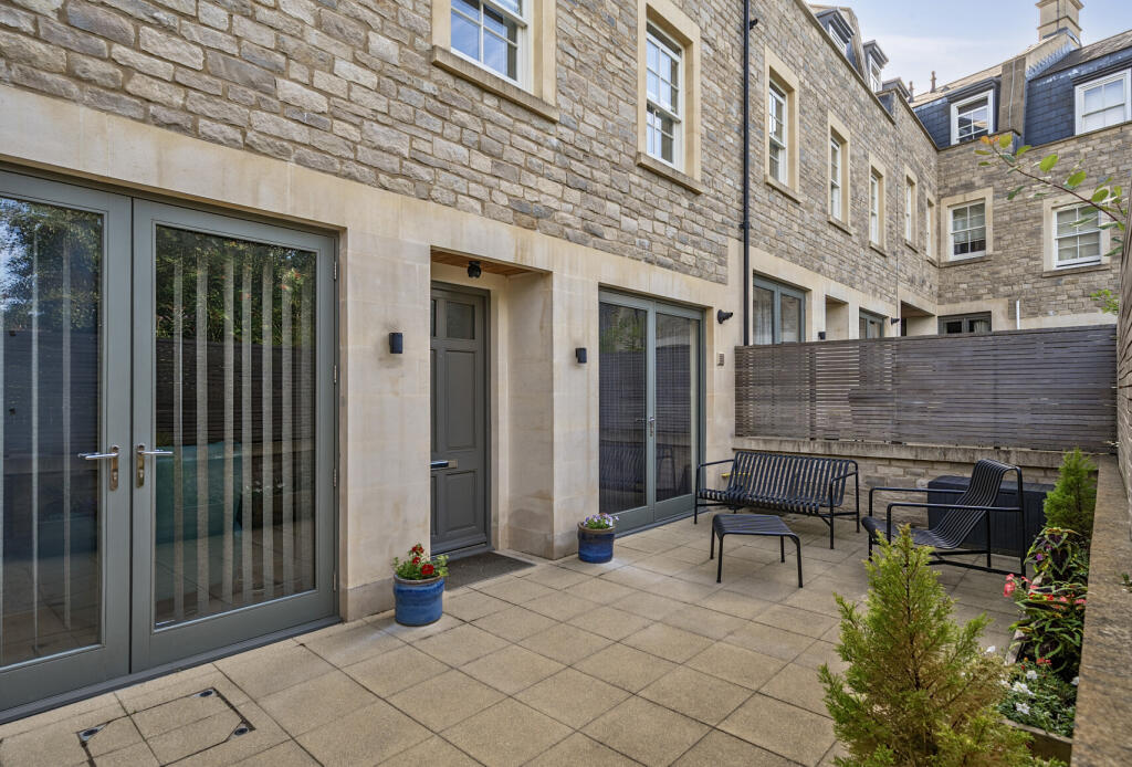 1330798-9-6887308...