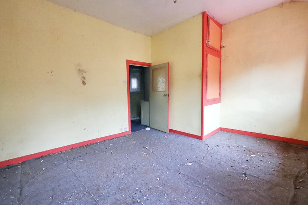 4 Hepworth Road, Jackson Bridge, Holmfirth, West Yorkshire, HD9 1ET