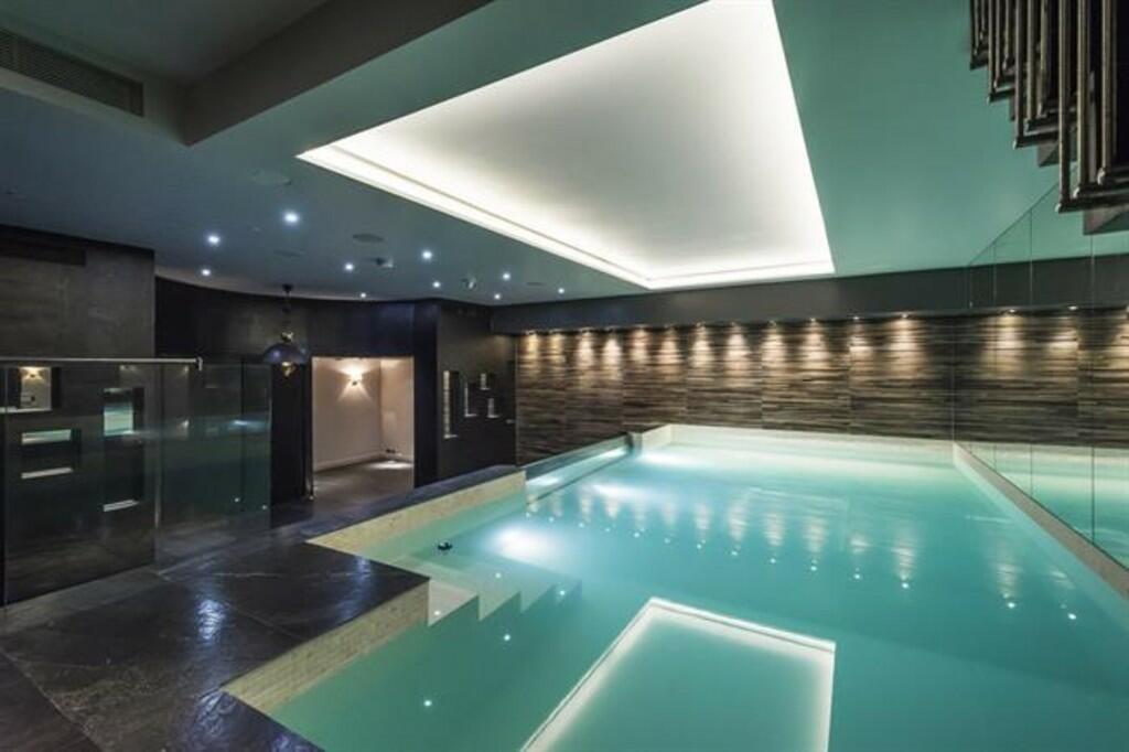 Swimming pool  Fl...