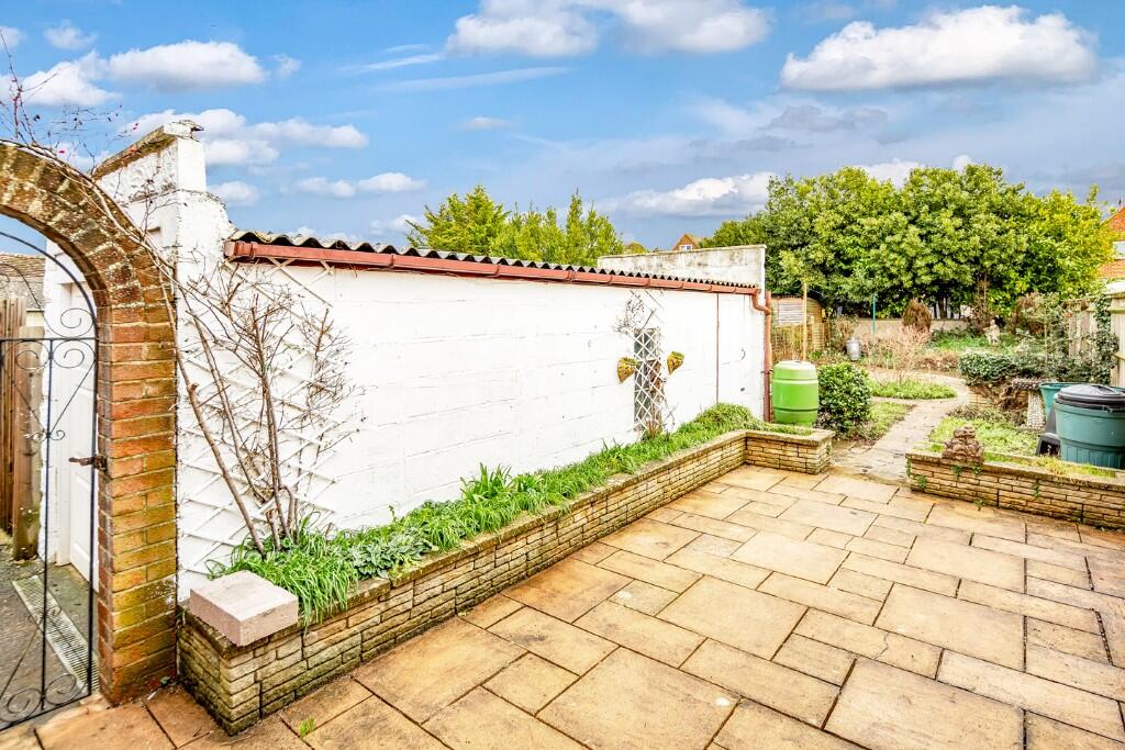 74ft Rear Garden