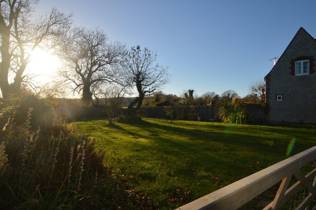 Garden Property to l