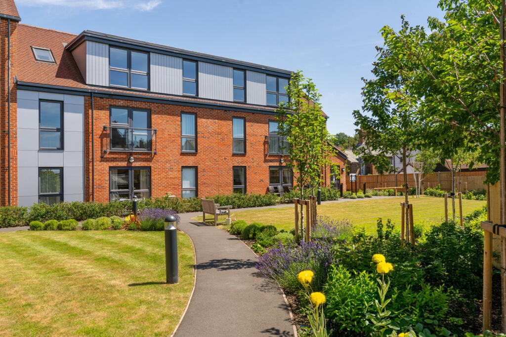 Violet Place Exterior