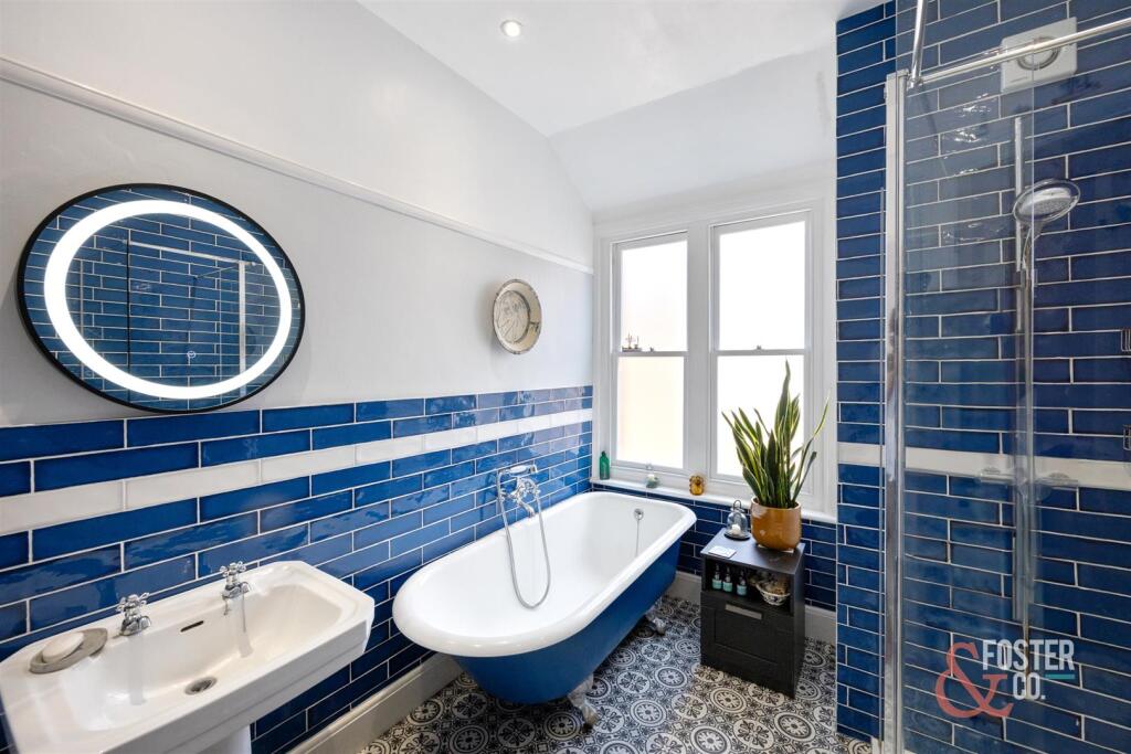 Ferndale Road, 22-014.jpg